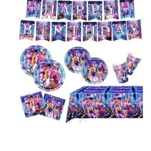 K-Pop Demon Hunters party supplies.